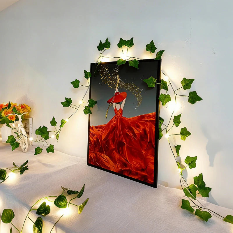 Garland Vine Light